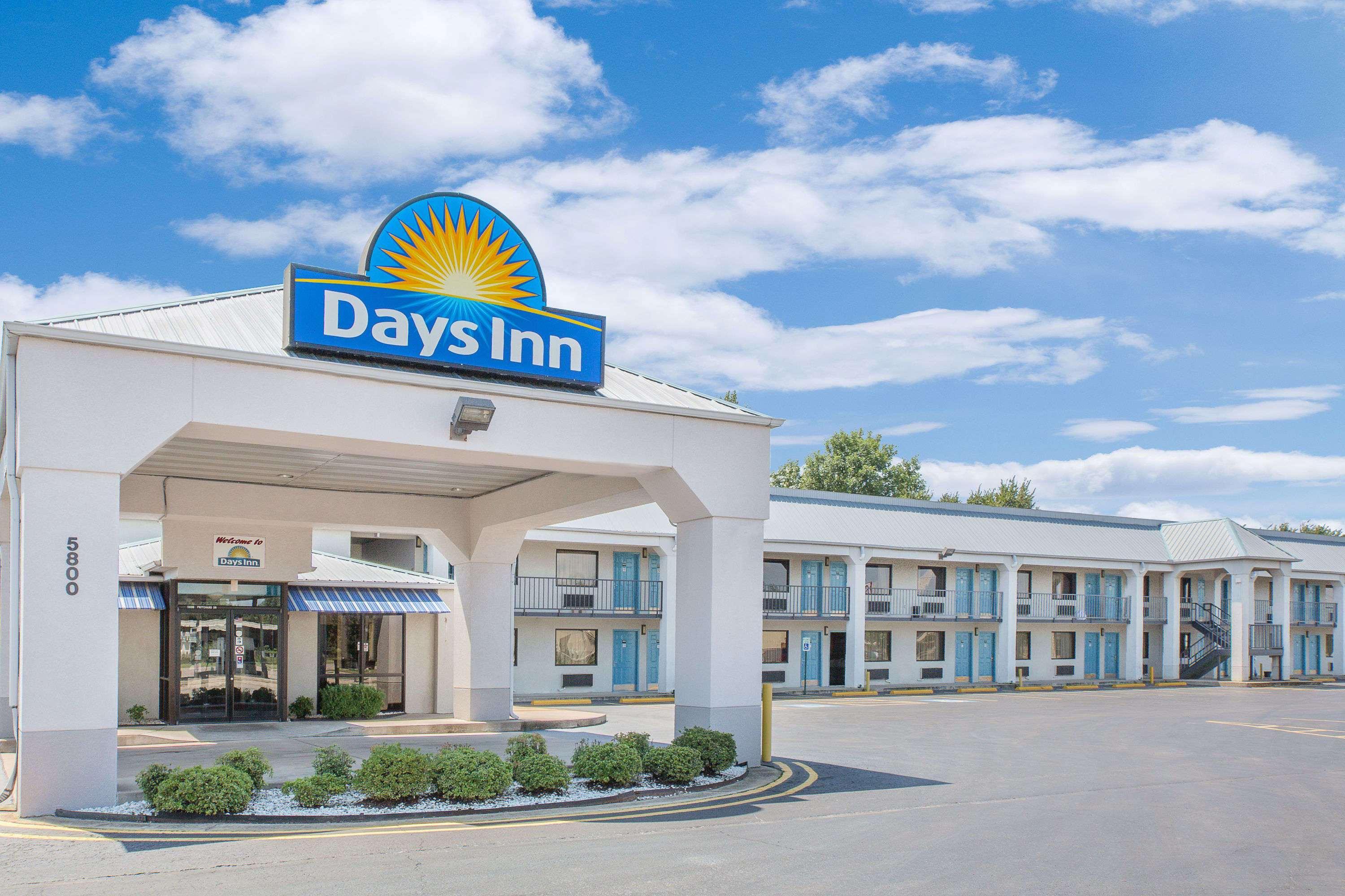 Days Inn By Wyndham N Little Rock East Норт Литъл Рок Екстериор снимка